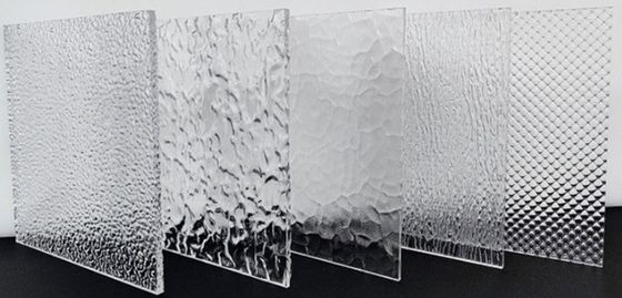 comprare Lastra acrilica estrusa a onda 3mm 5mm di spessore con motivo lineare trasparente a strisce online manufacture