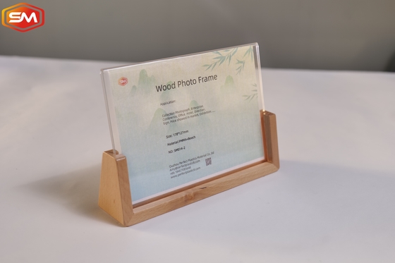 Nuovo stile Chiara Acrilica Sign Holder Foto Cornice OEM Con Legno Base Stand Diaplay
