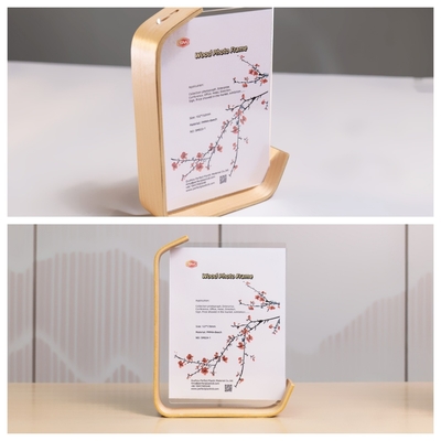 Fotogramma acrilico a forma di L con base in legno