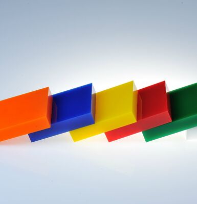 Lastra acrilica colorata da 18 mm opaca antiriflesso per area lettura biblioteca